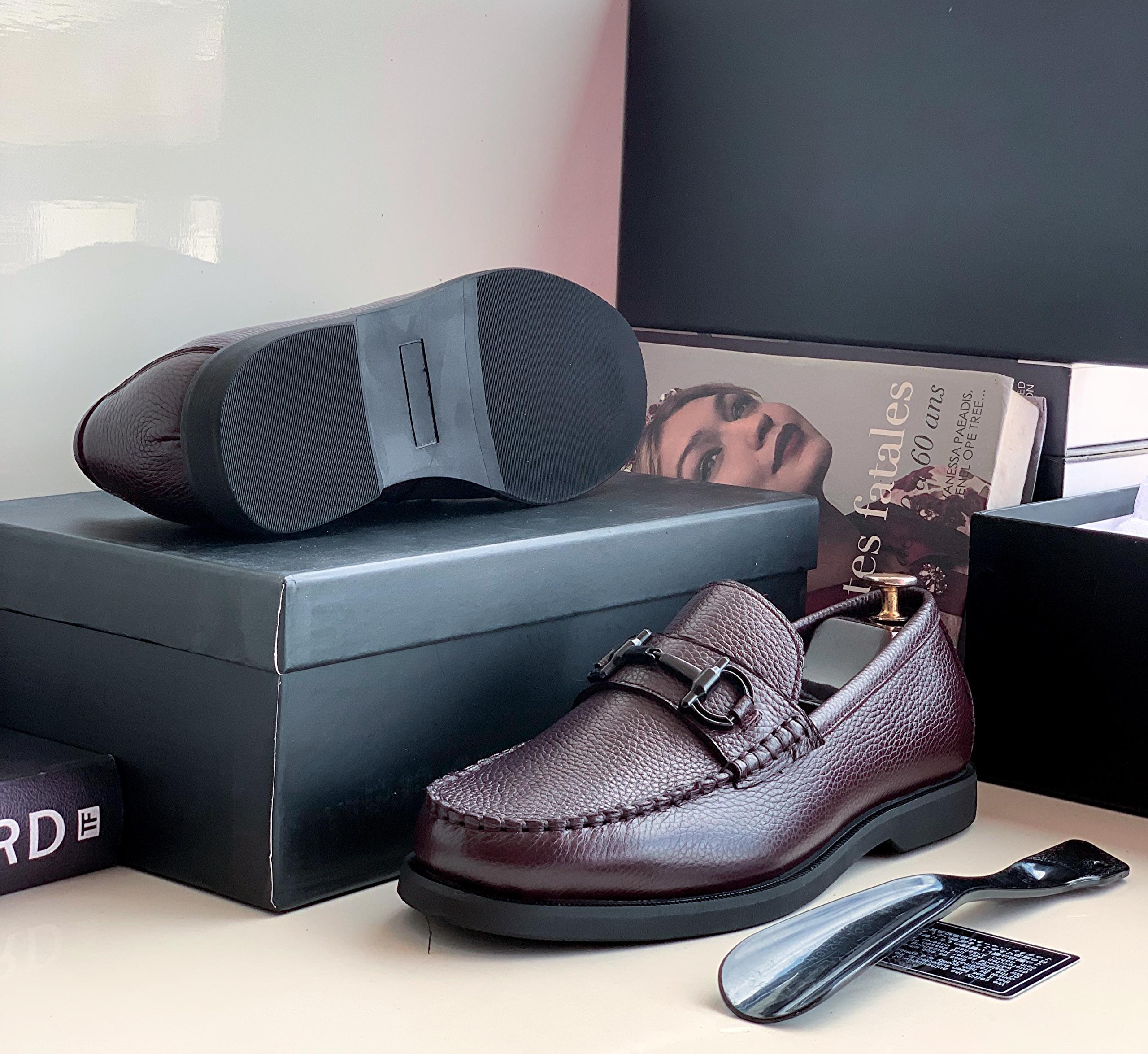 2. SALVATORE FERRAGAMO COFFEE